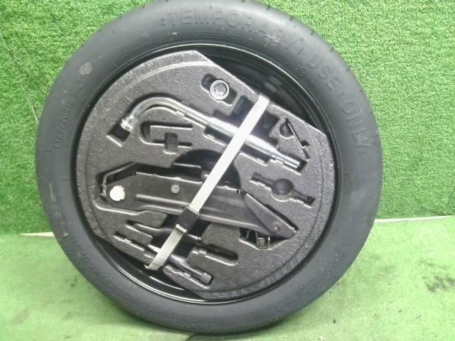 【中古】VW ゴルフ ABA-1KCAV スペアタイヤ 工具 ジャッキ 1K0 601 027 S 自社品番250352