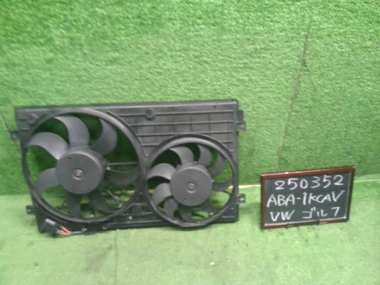 【中古】VW ゴルフ ABA-1KCAV 電動ファン 1K0 959 455 自社品番250352