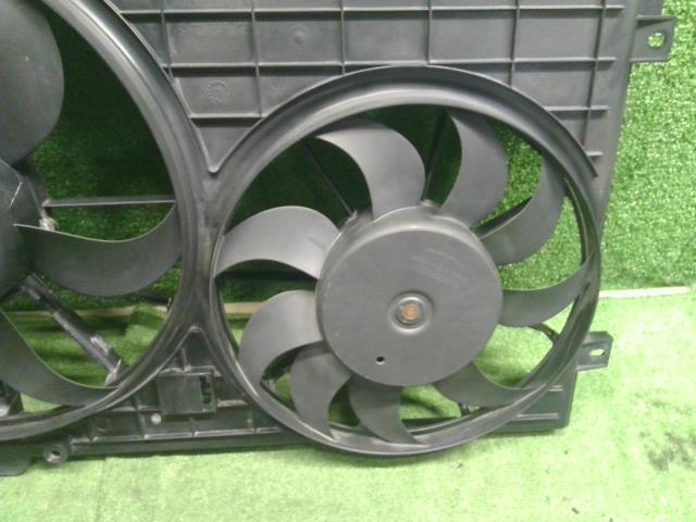 【中古】VW ゴルフ ABA-1KCAV 電動ファン 1K0 959 455 自社品番250352