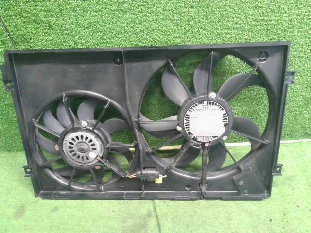 【中古】VW ゴルフ ABA-1KCAV 電動ファン 1K0 959 455 自社品番250352