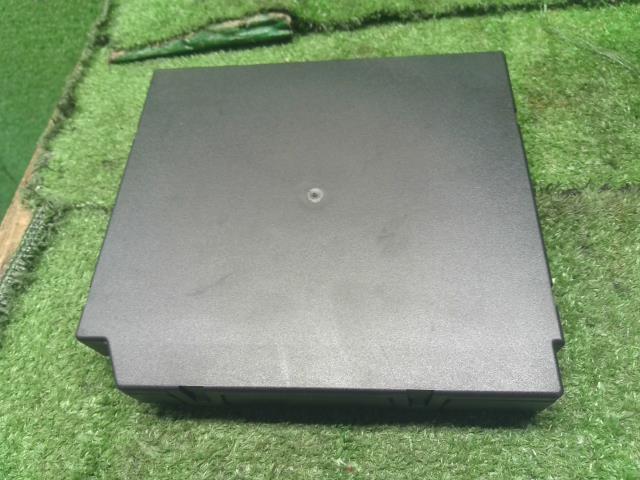 【中古】VW ゴルフ ABA-1KCAV ヒューズボックス 1K0 937 087 G 自社品番250352