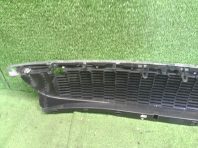 【中古】BMW ミニ ABA-MF16S ラジエーターフロントグリル フォグ付  自社品番250353