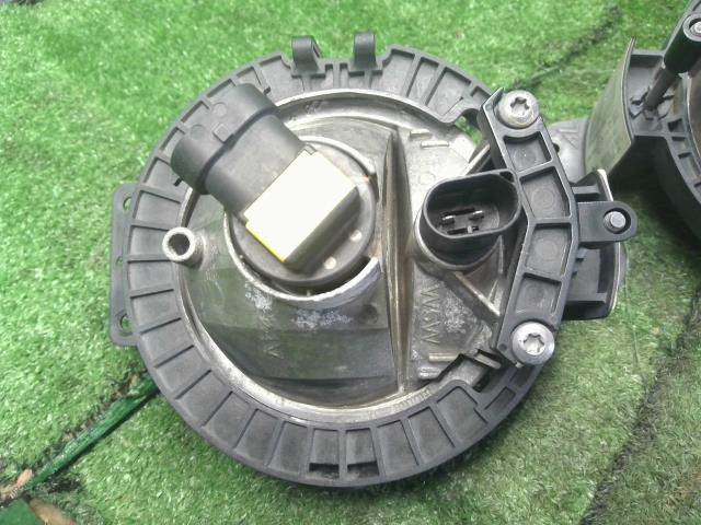 【中古】BMW ミニ ABA-MF16S 左右フォグランプ ライト 63 17 2 751 293 自社品番250353