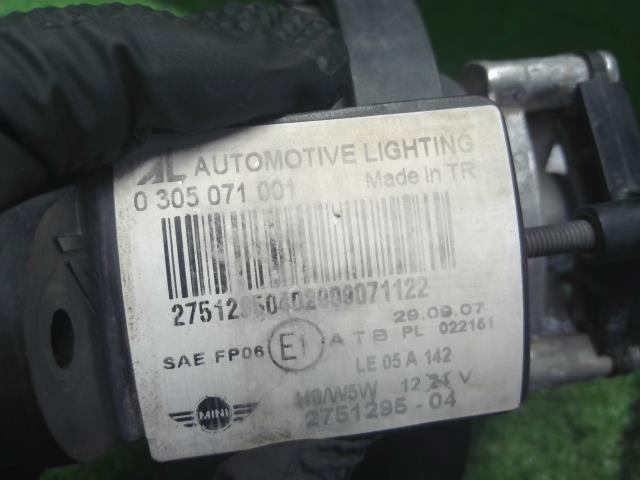 【中古】BMW ミニ ABA-MF16S 左右フォグランプ ライト 63 17 2 751 293 自社品番250353