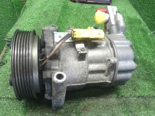 【中古】BMW ミニ ABA-MF16S エアコン AC コンプレッサー 64 52 9 223 392 自社品番250353