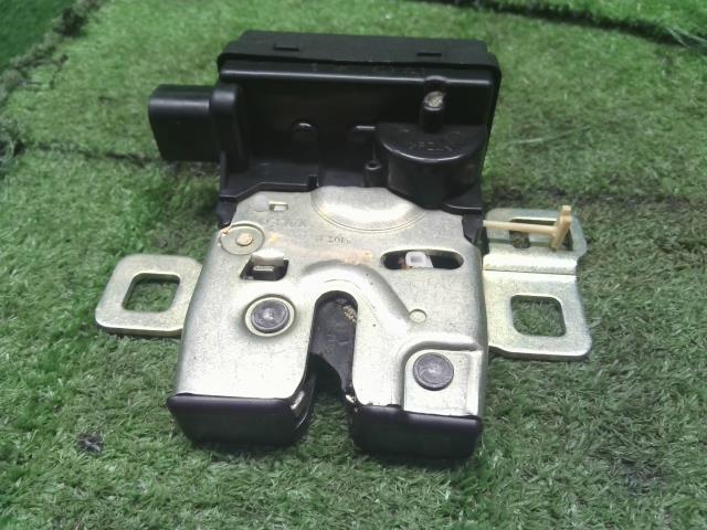 【中古】BMW ミニ ABA-MF16S リアゲート バックドアロック 51 24 2 754 528 自社品番250353