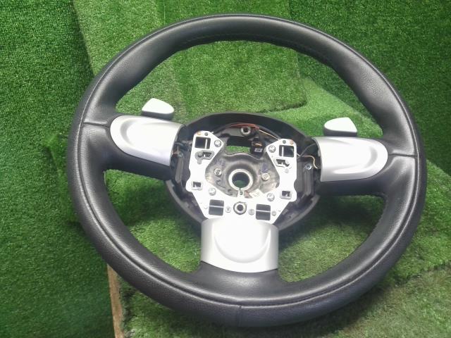 【中古】BMW ミニ ABA-MF16S ステアリングホイール ハンドル 32 30 6 794 624 自社品番250353
