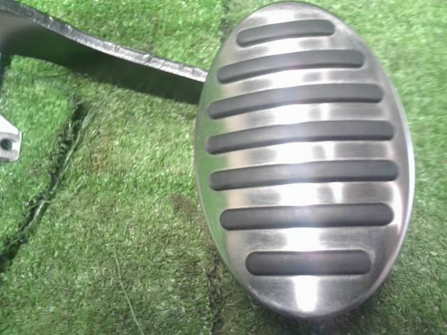 【中古】BMW ミニ ABA-MF16S ペダル 35 40 6 889 816 自社品番250353