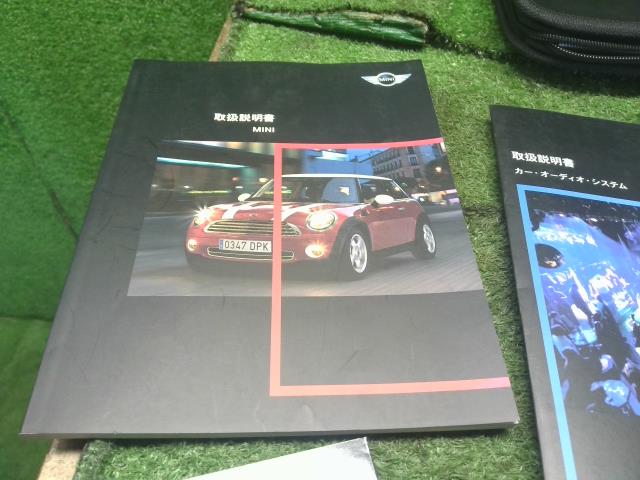 【中古】BMW ミニ ABA-MF16S 取扱説明書 ケース付  自社品番250353