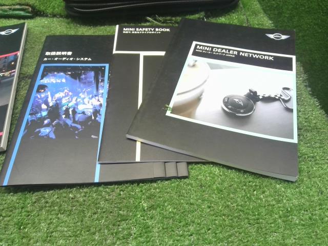 【中古】BMW ミニ ABA-MF16S 取扱説明書 ケース付  自社品番250353