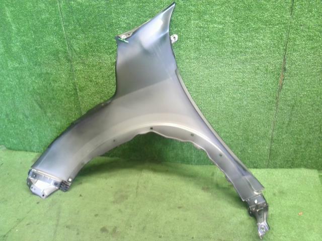 【中古】ヴェゼル DAA-RU3 右フロントフェンダー 60210-T7A-000ZZ 自社品番250354 G539P