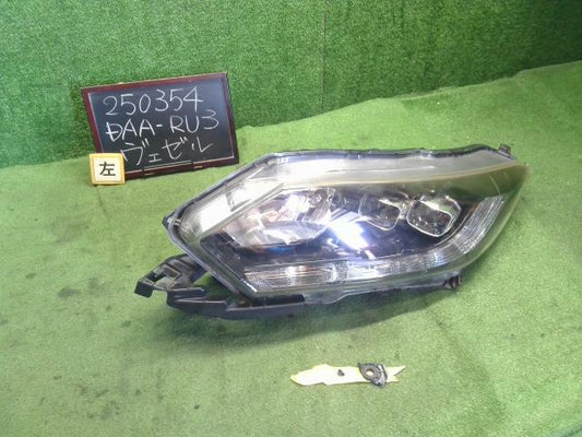 【中古】ヴェゼル DAA-RU3 左ヘッドランプ ライト 33150-T7B-J11 自社品番250354 G539P