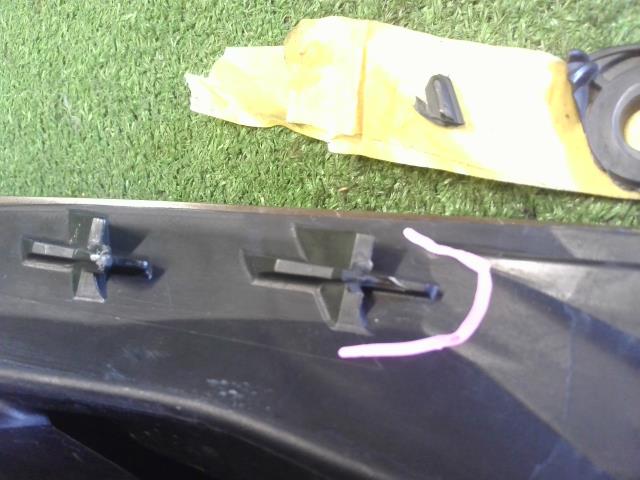 【中古】ヴェゼル DAA-RU3 左ヘッドランプ ライト 33150-T7B-J11 自社品番250354 G539P