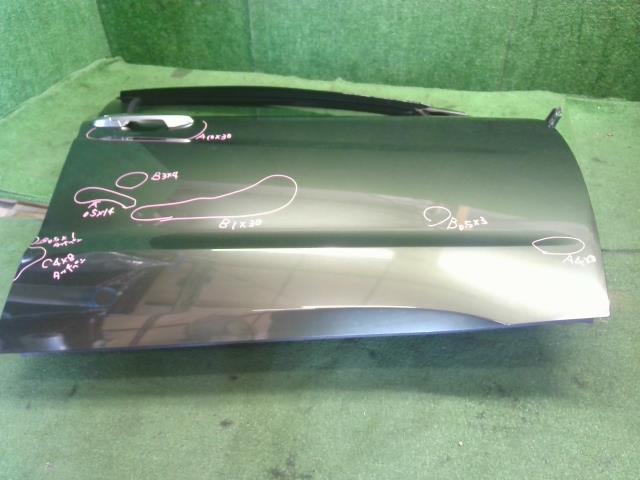 【中古】ヴェゼル DAA-RU3 右フロントドア 67010-T7A-300ZZ 自社品番250354 G539P