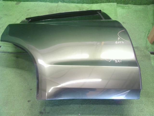 【中古】ヴェゼル DAA-RU3 右リアドア 67510-T7A-300ZZ 自社品番250354 G539P