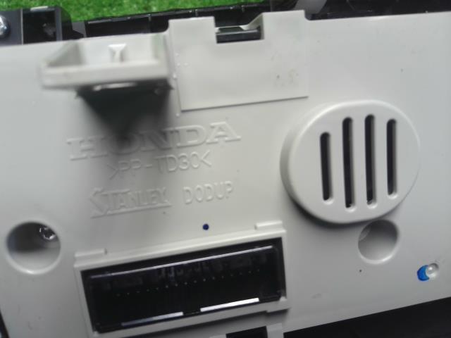 【中古】ヴェゼル DAA-RU3 エアコン AC スイッチパネル 79601-T7A-921ZA 自社品番250354 G539P