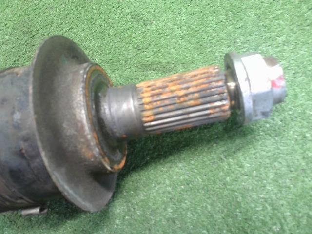 【中古】ＳＸ４ DBA-YB22S 左フロントドライブシャフト 44102-61M10 自社品番250356 ZUM