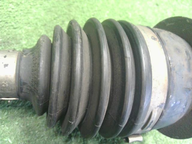 【中古】ＳＸ４ DBA-YB22S 左フロントドライブシャフト 44102-61M10 自社品番250356 ZUM