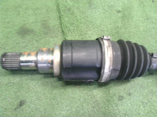 【中古】ＳＸ４ DBA-YB22S 左フロントドライブシャフト 44102-61M10 自社品番250356 ZUM