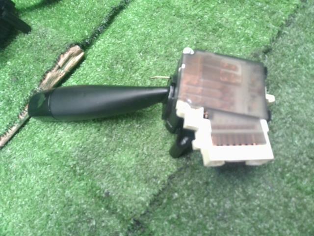 【中古】ＳＸ４ DBA-YB22S ディマー コンビネーションスイッチ 37210-61M10 自社品番250356 ZUM