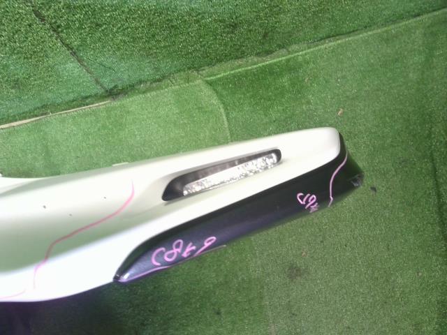 【中古】ヴェゼル DAA-RU3 フロントリップスポイラー  自社品番250358 NH788P