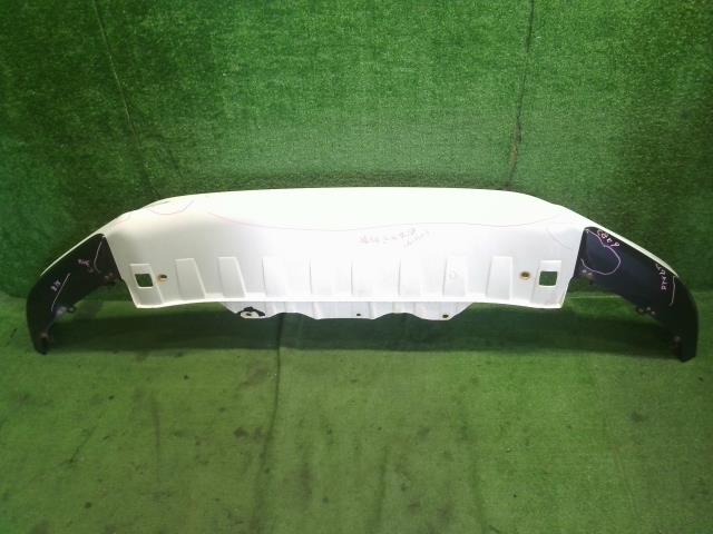 【中古】ヴェゼル DAA-RU3 フロントリップスポイラー  自社品番250358 NH788P