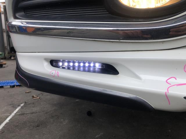 【中古】ヴェゼル DAA-RU3 フロントリップスポイラー  自社品番250358 NH788P