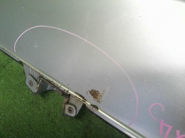 【中古】ヴェゼル DAA-RU3 左右 サイドステップ スポイラー 71850-T7B-003 自社品番250358 NH788P