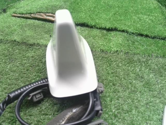 【中古】ヴェゼル DAA-RU3 アンテナ 39150-T7A-J11ZD 自社品番250358 NH788P