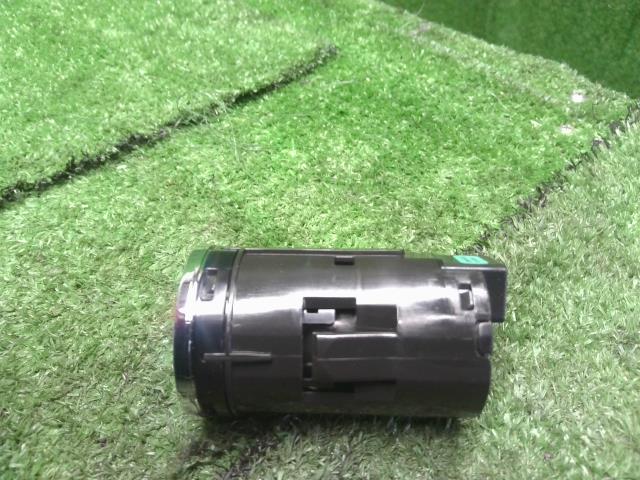 【中古】ヴェゼル DAA-RU3 イグニッションスイッチ プッシュ エンジンスタート 35881-T7A-J01 自社品番250358 NH788P