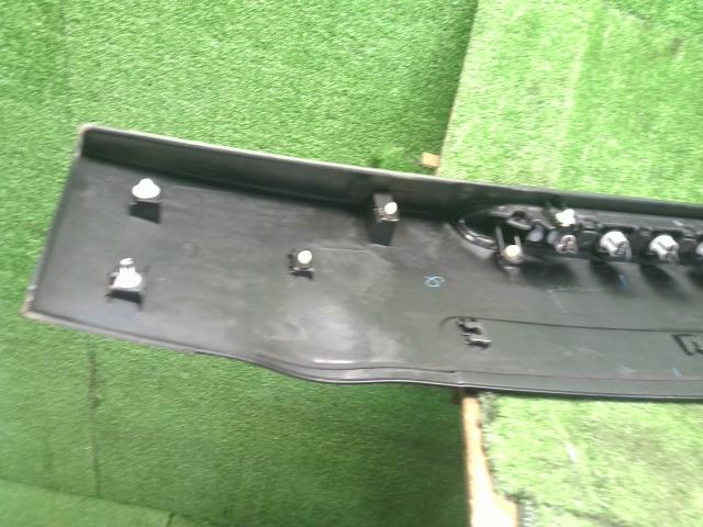 【中古】アイミーブ ZAA-HA3W バックドア リアゲート スポイラー ハイマウント  自社品番250369 W13