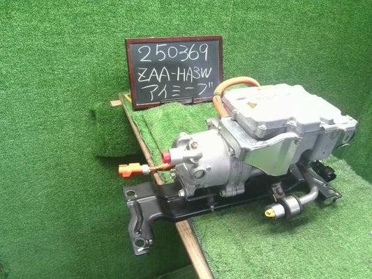 【中古】アイミーブ ZAA-HA3W エアコン AC コンプレッサー 7813B196 自社品番250369 W13