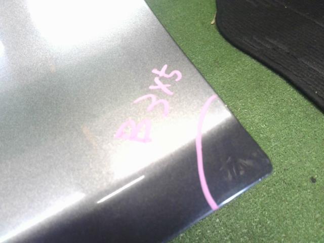 【中古】カムリ DAA-AVV50 左フロントドア 67002-33200 自社品番250372 1G3