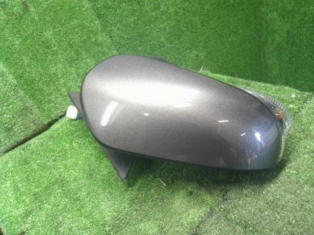 【中古】カムリ DAA-AVV50 右ドアミラー サイドミラー 87910-33A60 自社品番250372 1G3