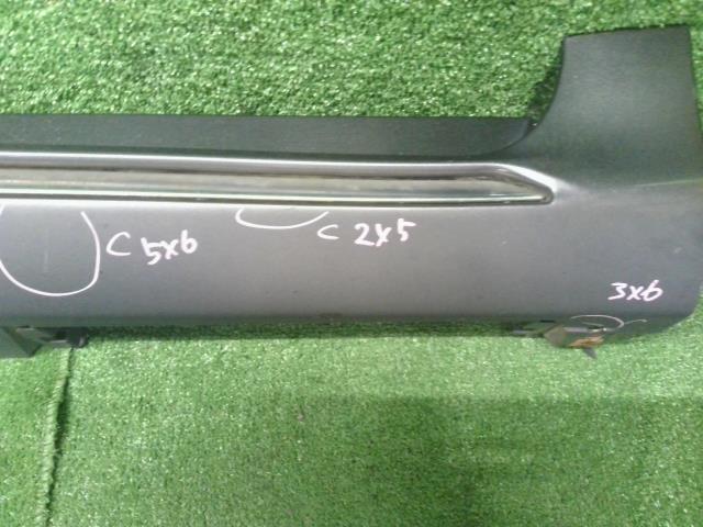 【中古】カムリ DAA-AVV50 右サイドステップ スポイラー 75850-33900-B1 自社品番250372 1G3