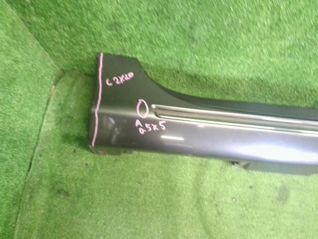 【中古】カムリ DAA-AVV50 右サイドステップ スポイラー 75850-33900-B1 自社品番250372 1G3