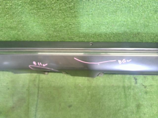 【中古】カムリ DAA-AVV50 左サイドステップ スポイラー 75860-33900-B1 自社品番250372 1G3