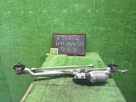 【中古】カムリ DAA-AVV50 フロントワイパーモーター 85110-33340 自社品番250372 1G3