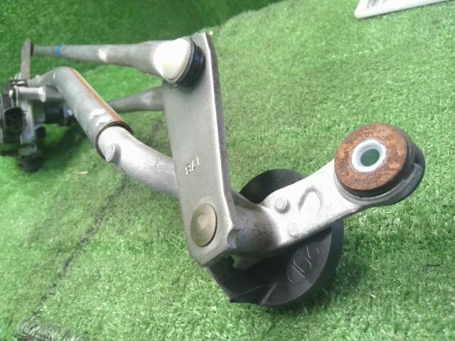 【中古】カムリ DAA-AVV50 フロントワイパーモーター 85110-33340 自社品番250372 1G3