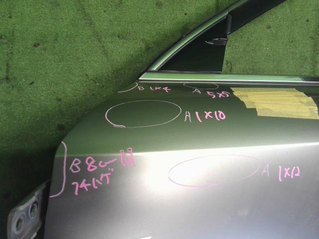 【中古】レクサス IS DAA-AVE30 左フロントドア 67002-53100 自社品番250373 1J7