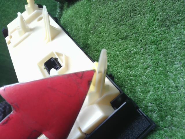 【中古】レクサス IS DAA-AVE30 エアコン AC スイッチパネル 55900-53320 自社品番250373 1J7