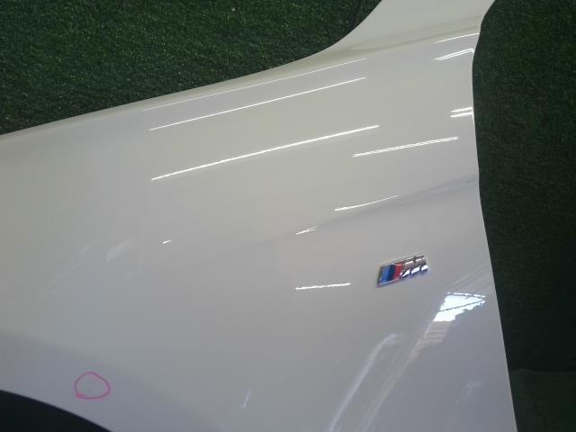 【中古】BMW 3シリーズ LDA-8C20 左フロントフェンダー 41 00 7 438 439 自社品番250375