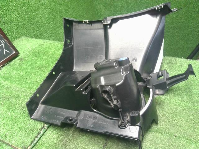 【中古】BMW 3シリーズ LDA-8C20 左フォグランプ ライト 63 17 7 315 559 自社品番250375