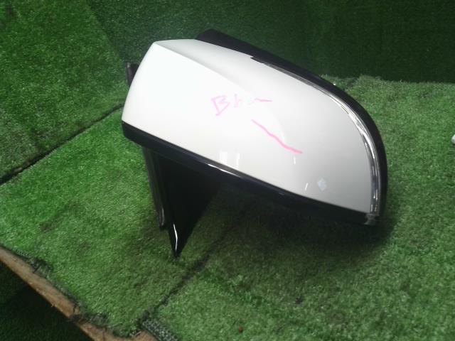 【中古】BMW 3シリーズ LDA-8C20 右ドアミラー サイドミラー 51 16 7 345 688 自社品番250375