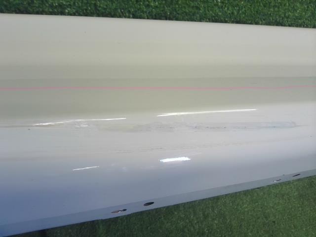 【中古】BMW 3シリーズ LDA-8C20 左サイドステップ スポイラー 51 77 8 056 579 自社品番250375