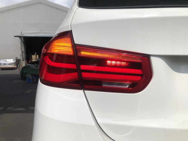 【中古】BMW 3シリーズ LDA-8C20 左テールランプ セット 63 21 7 372 209 自社品番250375