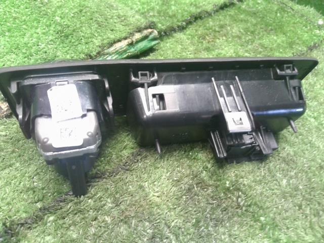 【中古】BMW 3シリーズ LDA-8C20 バックドア リアゲート アウターハンドル カメラ付 51 24 7 463 162 自社品番250375