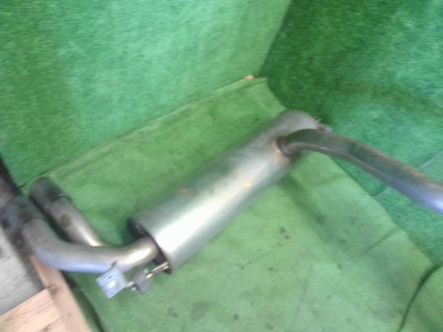 【中古】BMW 3シリーズ LDA-8C20 リア　マフラー 18 30 8 597 043 自社品番250375