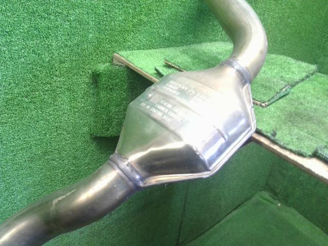 【中古】BMW 3シリーズ LDA-8C20 リア　マフラー 18 30 8 597 043 自社品番250375