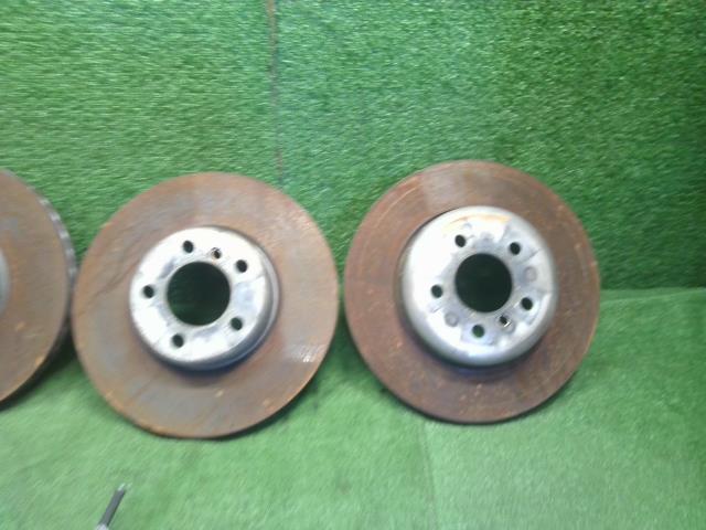 【中古】BMW 3シリーズ LDA-8C20 キャリパー ディスクローターセット 34 11 6 799 466 自社品番250375